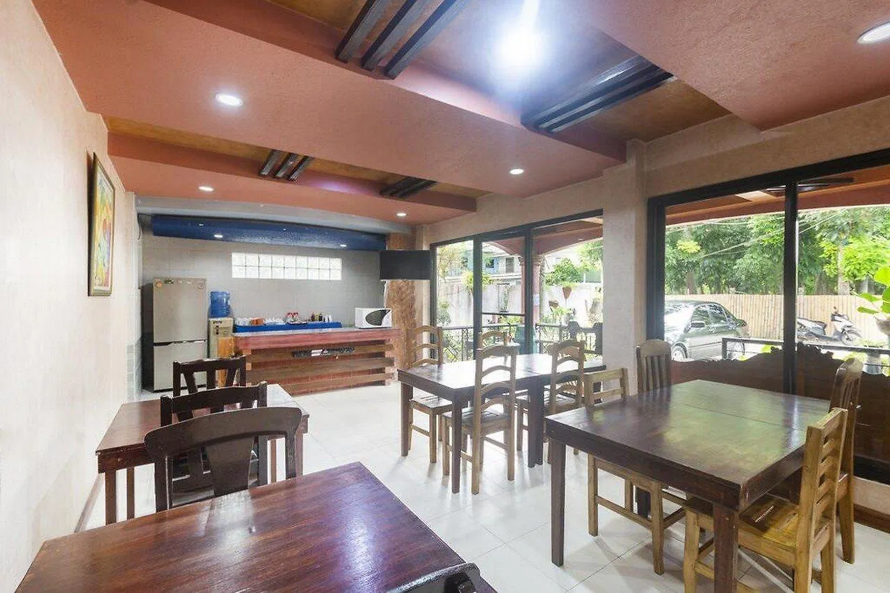 Coco Grove Tourist Inn Panglao