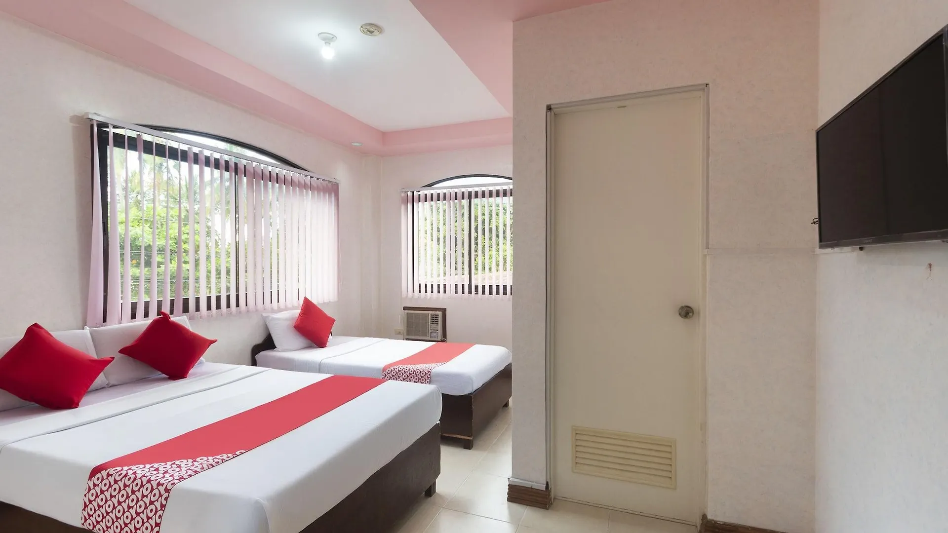Coco Grove Tourist Inn Panglao