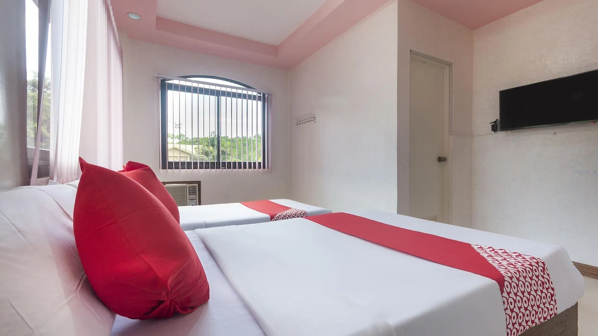 Coco Grove Tourist Inn Panglao