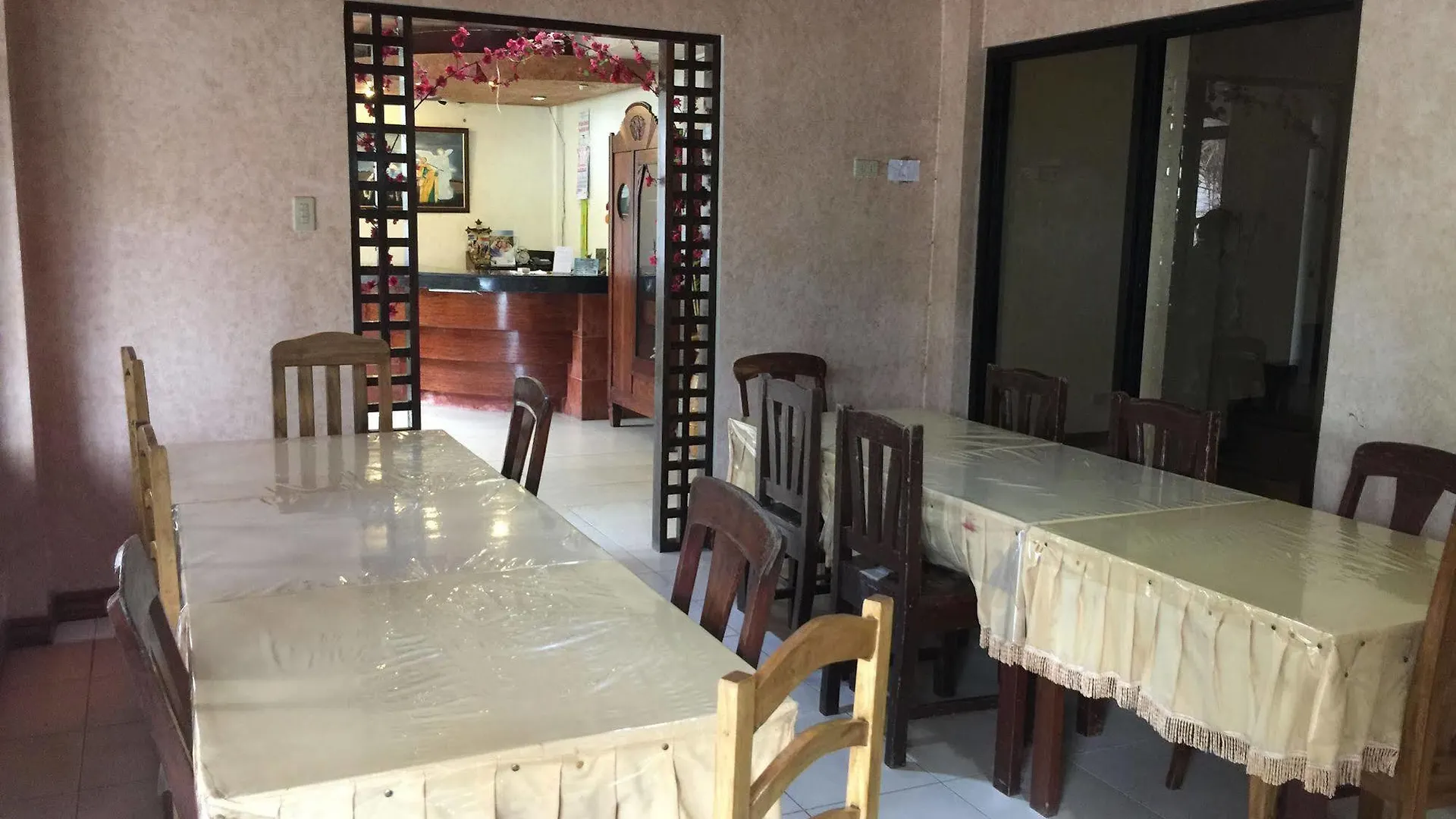 Coco Grove Tourist Inn Panglao