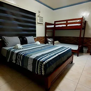Unk's House Couette-café